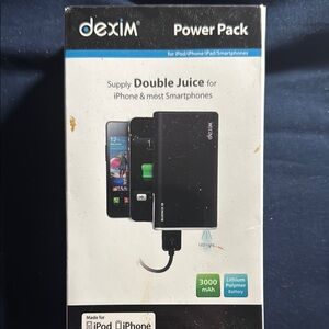 Dex Black Charger for Mobile Devices